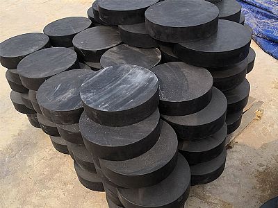 龙华区板式橡胶支座由若干层橡胶片与薄钢板经加压硫化